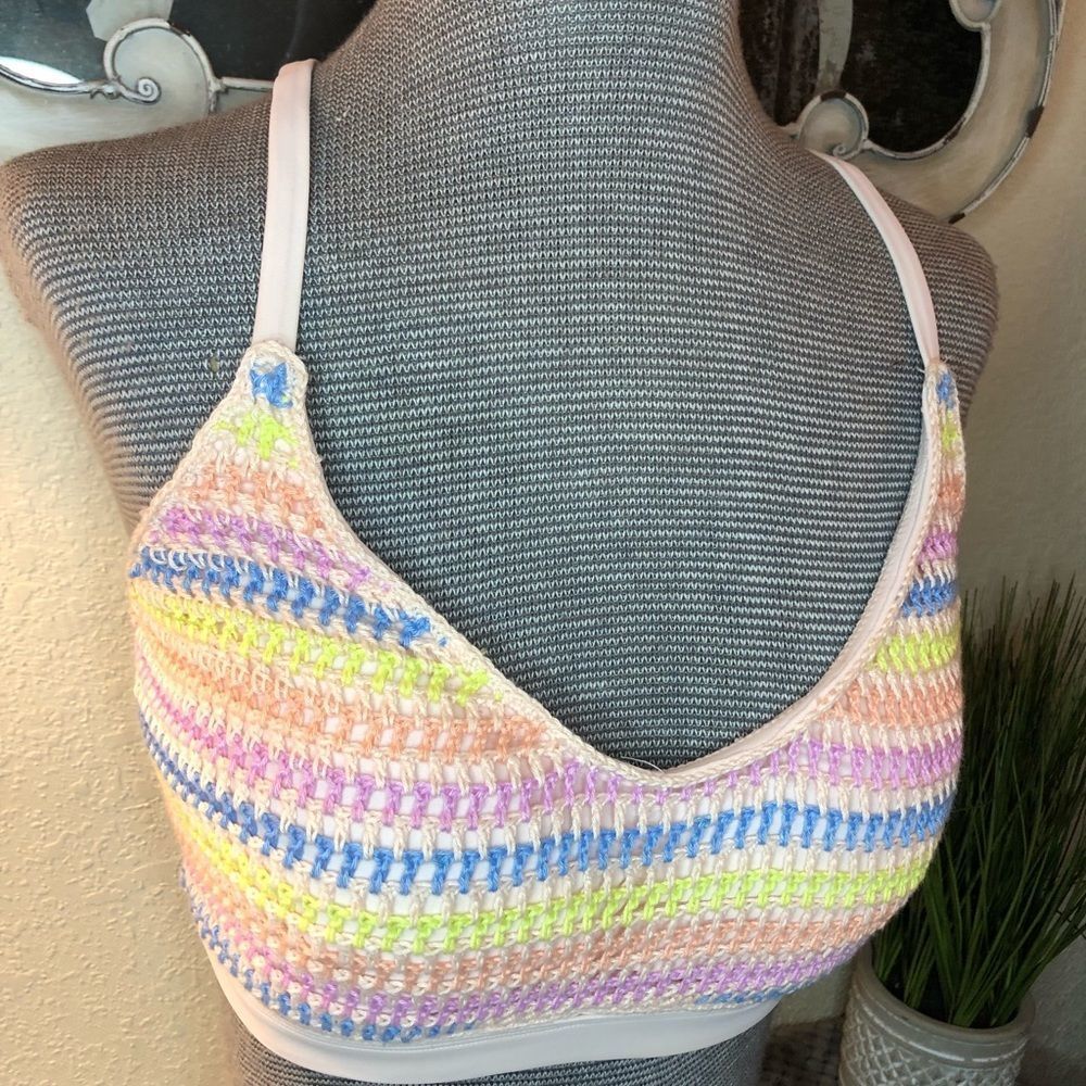 Multi color swimsuit top 💫D/DD